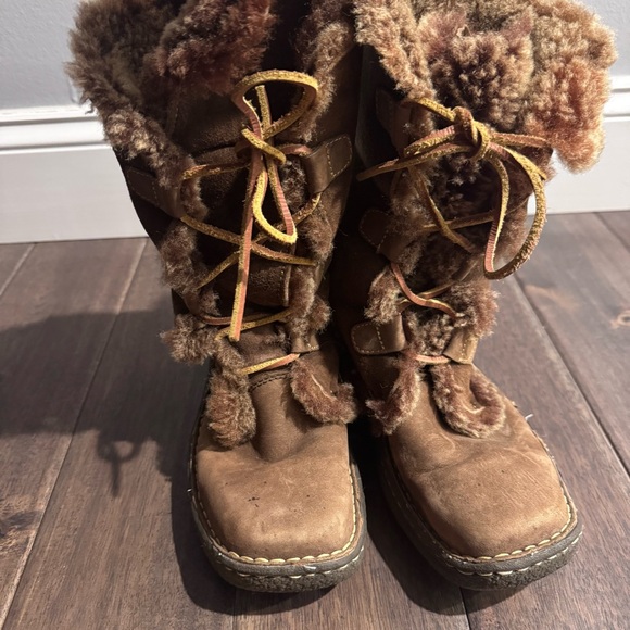 Born Nordic Winter Suede Shearling Lace Up Chocolate Brown Boots 8 - Picture 2 of 6